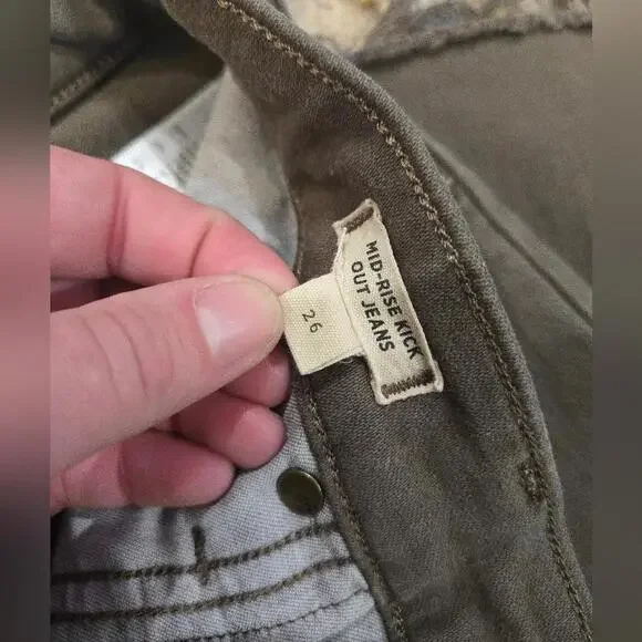 Madewell Kick Out Crop Jeans in Driftwood Brown - Picture 4 of 9